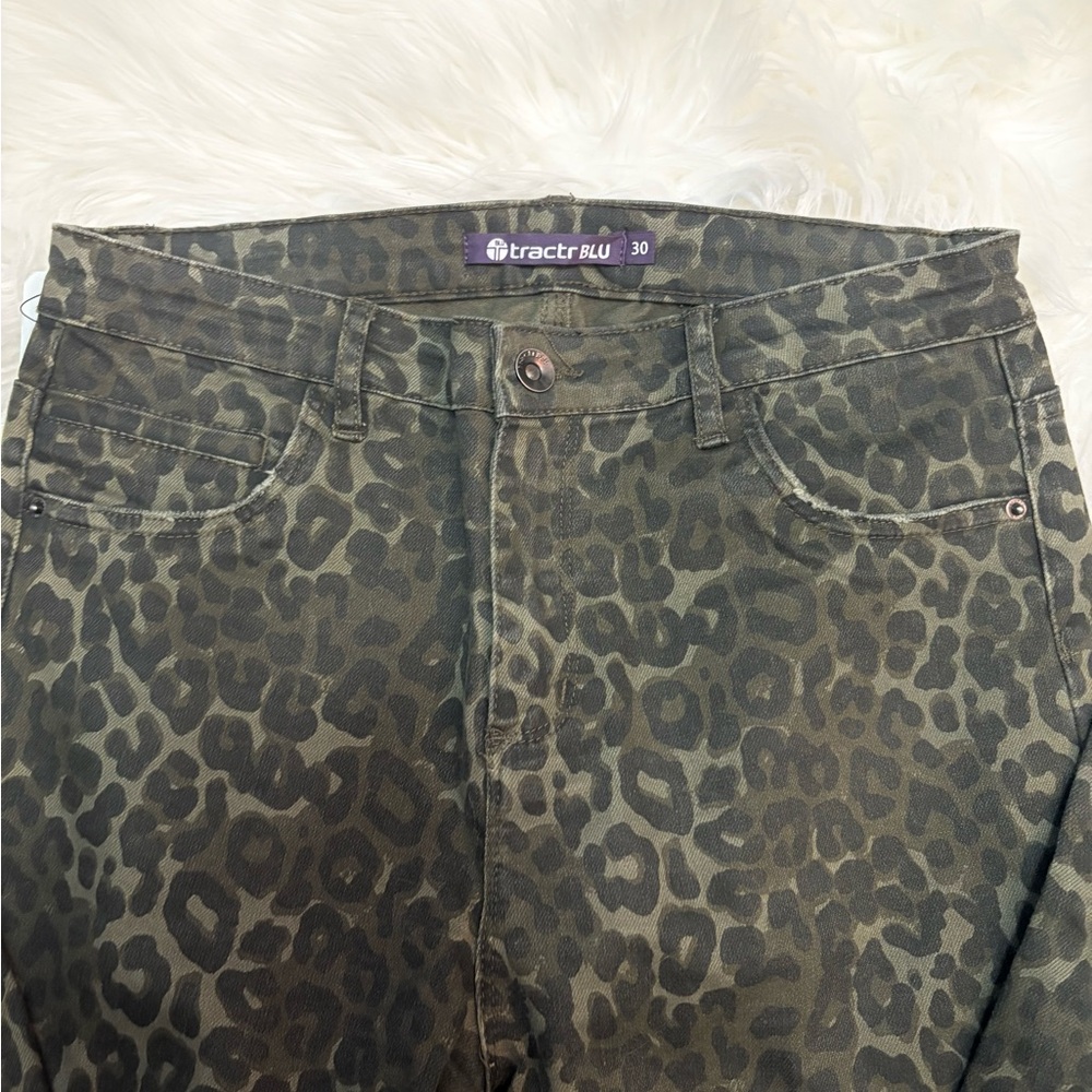Leopard Print Jeans💚NWT💚 - Picture 5 of 5